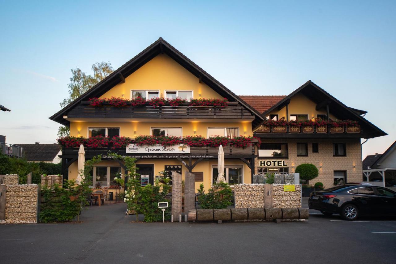 Hotel Garni Zum Grunen Baum Hovelhof Exterior photo